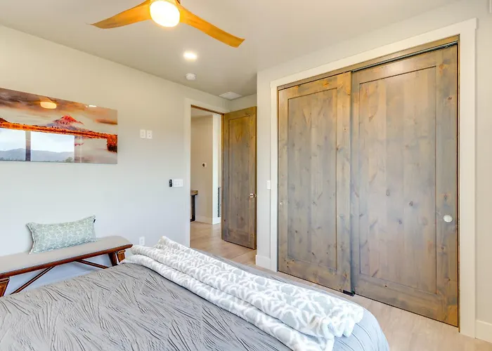 Holiday home Mtn-view Retreat W/ Game In Prescott! *