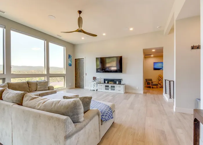 Holiday home Mtn-view Retreat W/ Game In Prescott! *