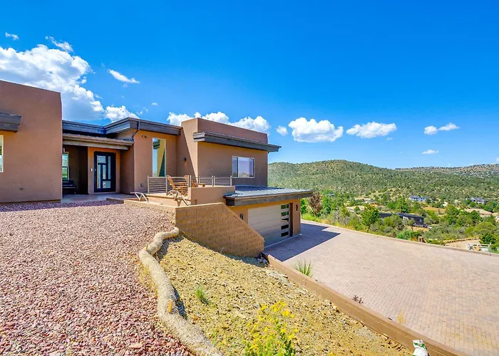 Holiday home Mtn-view Retreat W/ Game In Prescott!